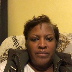 Meet your Posher, Della